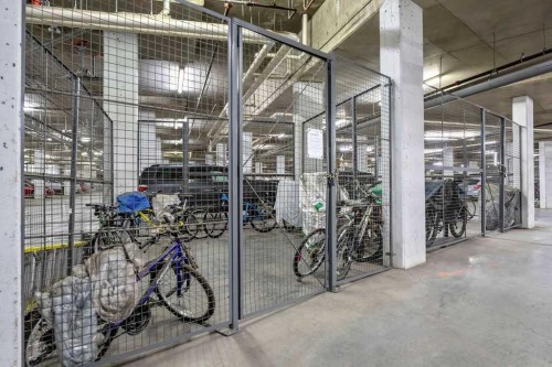 203-3111 34 Avenue Nw, Calgary, AB 