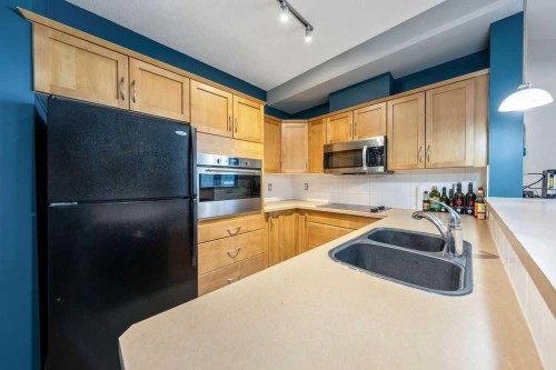 203-3111 34 Avenue Nw, Calgary, AB 
