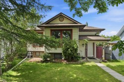 40 McKerrell Close SE Calgary, AB T2Z 1M7