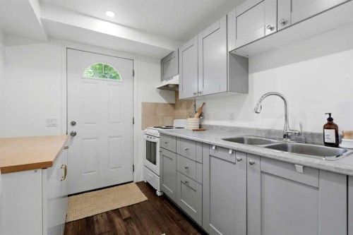 40 Mckerrell Close Se, Calgary, AB 