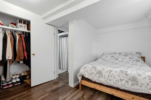 40 Mckerrell Close Se, Calgary, AB 