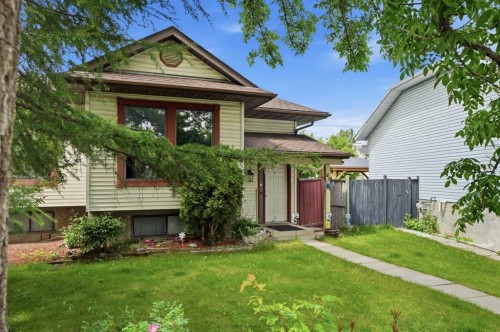 40 Mckerrell Close Se, Calgary, AB 