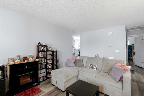 40 Mckerrell Close Se, Calgary, AB 