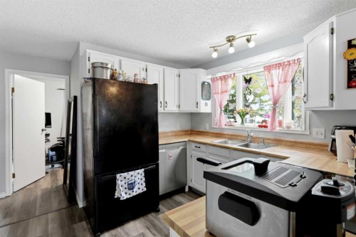 40 Mckerrell Close Se, Calgary, AB 