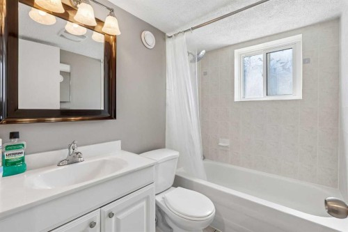 2411 51 Street Ne, Calgary, AB 