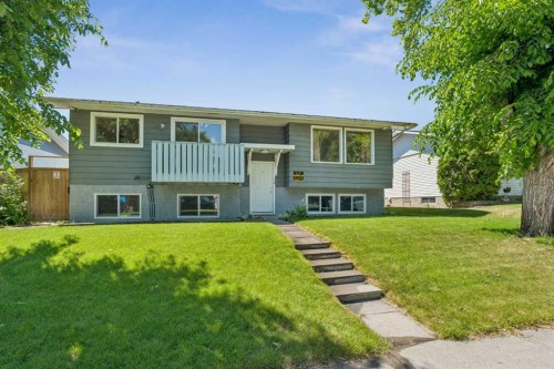 2411 51 Street Ne, Calgary, AB 