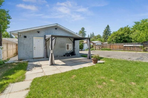 2411 51 Street Ne, Calgary, AB 