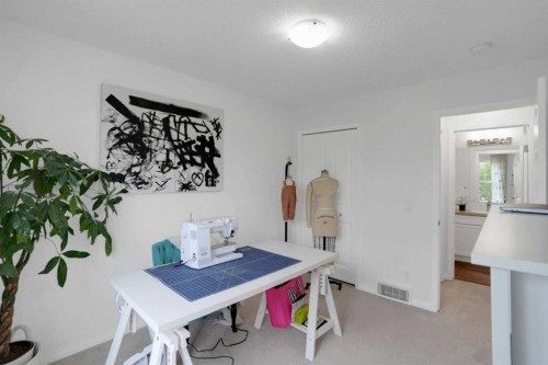 111 Masters Link Se, Calgary, AB 