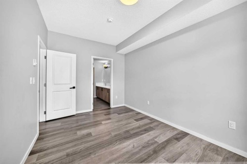 2105-33 Carringham Gate Nw, Calgary, AB 