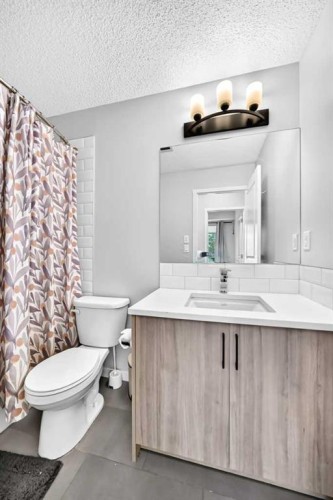 2105-33 Carringham Gate Nw, Calgary, AB 