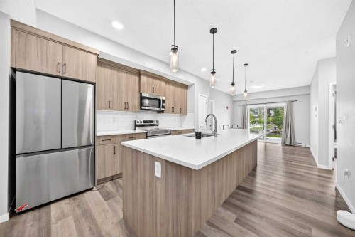 2105-33 Carringham Gate Nw, Calgary, AB 