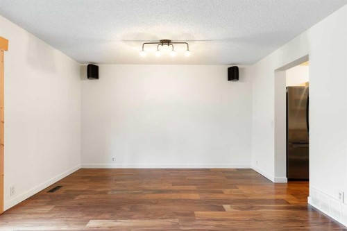 84 Abingdon Crescent Ne, Calgary, AB 