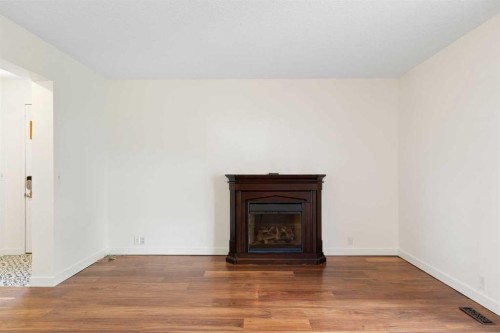 84 Abingdon Crescent Ne, Calgary, AB 