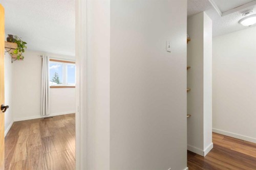 84 Abingdon Crescent Ne, Calgary, AB 