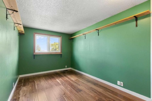 84 Abingdon Crescent Ne, Calgary, AB 