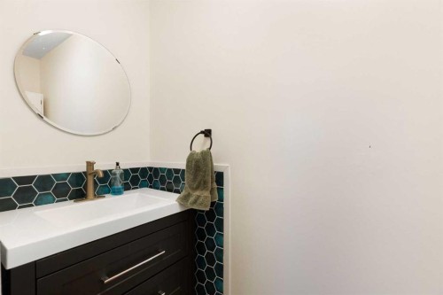 84 Abingdon Crescent Ne, Calgary, AB 