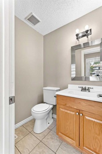171 Erin Woods Drive Se, Calgary, AB 