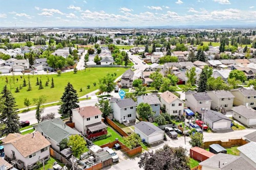 171 Erin Woods Drive Se, Calgary, AB 