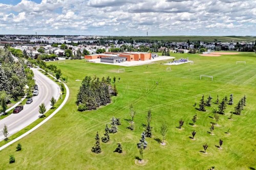 171 Erin Woods Drive Se, Calgary, AB 