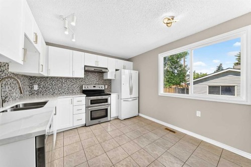 171 Erin Woods Drive Se, Calgary, AB 