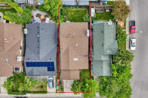 112 Cedargrove Way Sw, Calgary, AB 