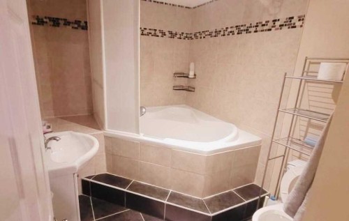 112 Cedargrove Way Sw, Calgary, AB 