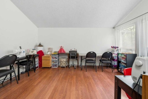 112 Cedargrove Way Sw, Calgary, AB 