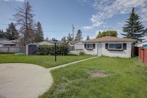 35 Penworth Place Se, Calgary, AB 