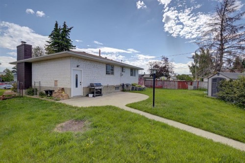 35 Penworth Place Se, Calgary, AB 