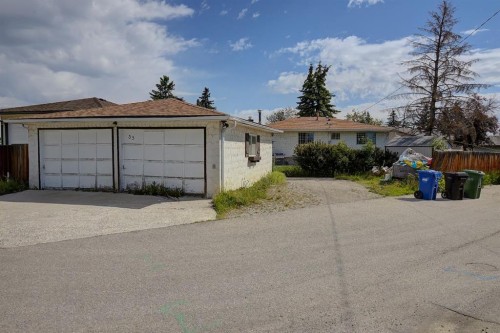 35 Penworth Place Se, Calgary, AB 