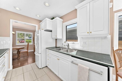 10435 Mapleridge Crescent Se, Calgary, AB 