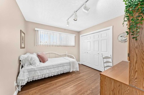 10435 Mapleridge Crescent Se, Calgary, AB 