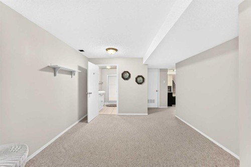 10435 Mapleridge Crescent Se, Calgary, AB 