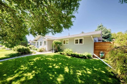10435 Mapleridge Crescent Se, Calgary, AB 