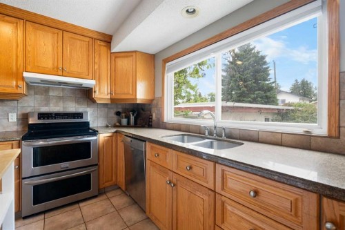 5431 Silverdale Drive Nw, Calgary, AB 