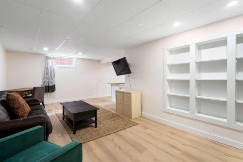 5431 Silverdale Drive Nw, Calgary, AB 