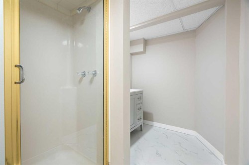 5431 Silverdale Drive Nw, Calgary, AB 