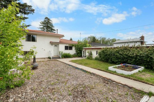 5431 Silverdale Drive Nw, Calgary, AB 