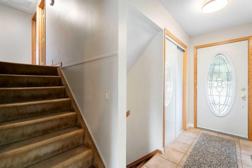 5431 Silverdale Drive Nw, Calgary, AB 