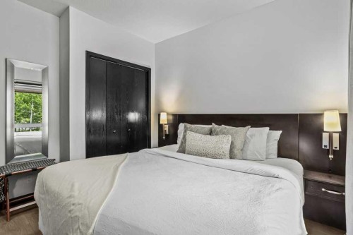 227-901 Mountain Street, Canmore, AB - Indoor Photo Showing Bedroom