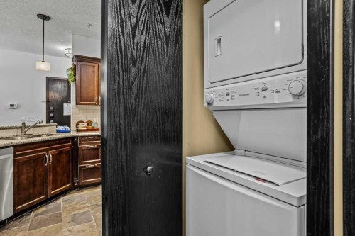 227-901 Mountain Street, Canmore, AB - Indoor Photo Showing Laundry Room