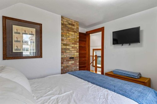 726 Memorial Drive Nw, Calgary, AB 