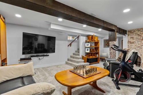 726 Memorial Drive Nw, Calgary, AB 
