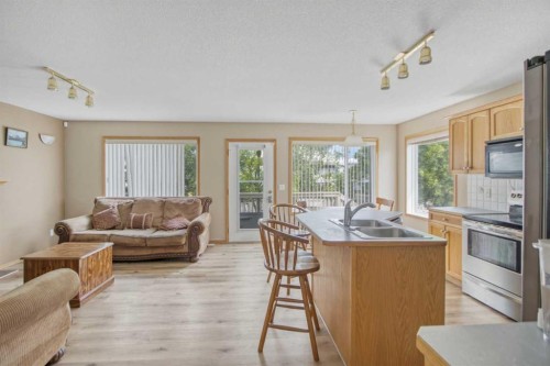 88 Willowbrook Crescent Nw, Airdrie, AB 