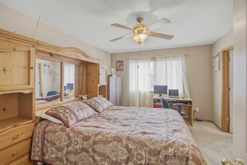 88 Willowbrook Crescent Nw, Airdrie, AB 