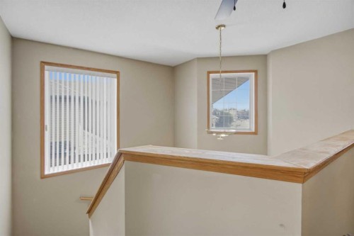 88 Willowbrook Crescent Nw, Airdrie, AB 