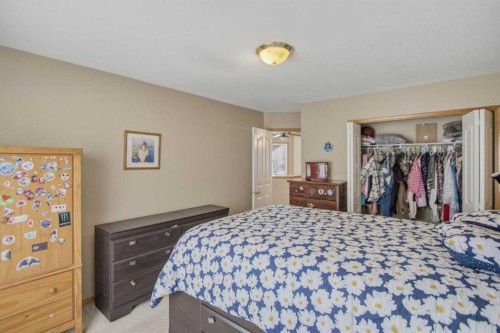 88 Willowbrook Crescent Nw, Airdrie, AB 