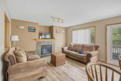88 Willowbrook Crescent Nw, Airdrie, AB 
