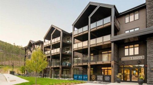 402-10 Cascade Ridge  Canmore, AB T1W 0K6