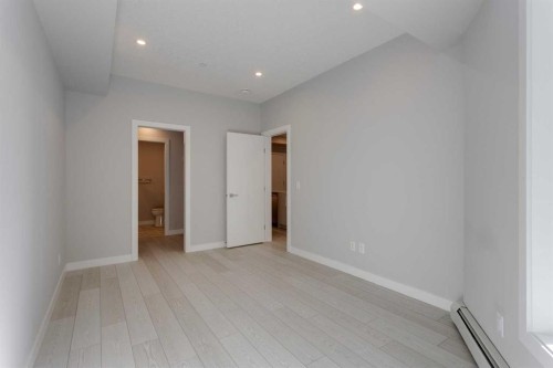 206-8370 Broadcast Avenue Sw, Calgary, AB - Indoor Photo Showing Other Room